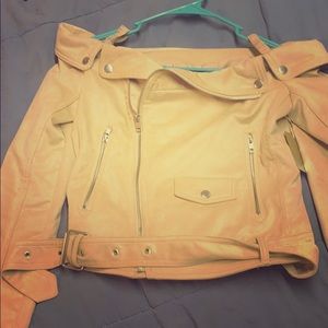 Jacket crop